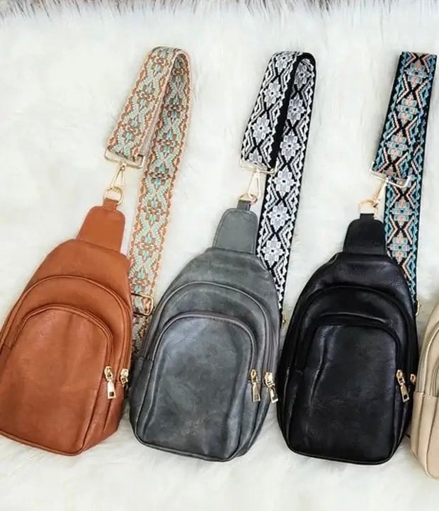 Crossbody bag with removable strap sale